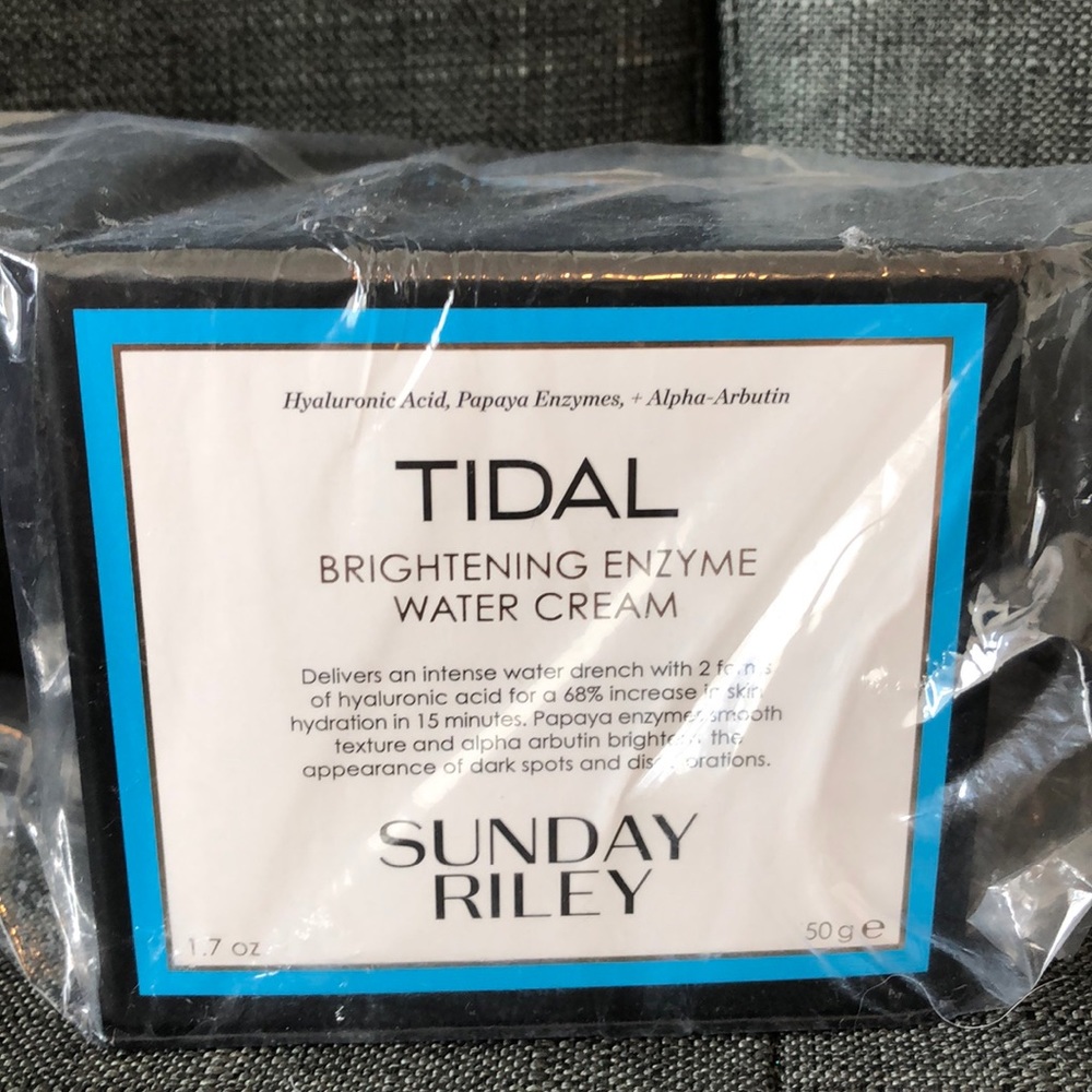 Full size Tidal Sunday Riley